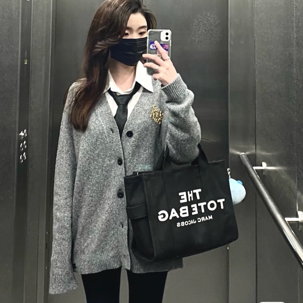 Hollister grey cardigan S